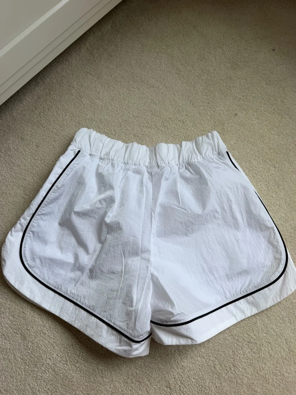 ALO Yoga White Shorts with Black Piping